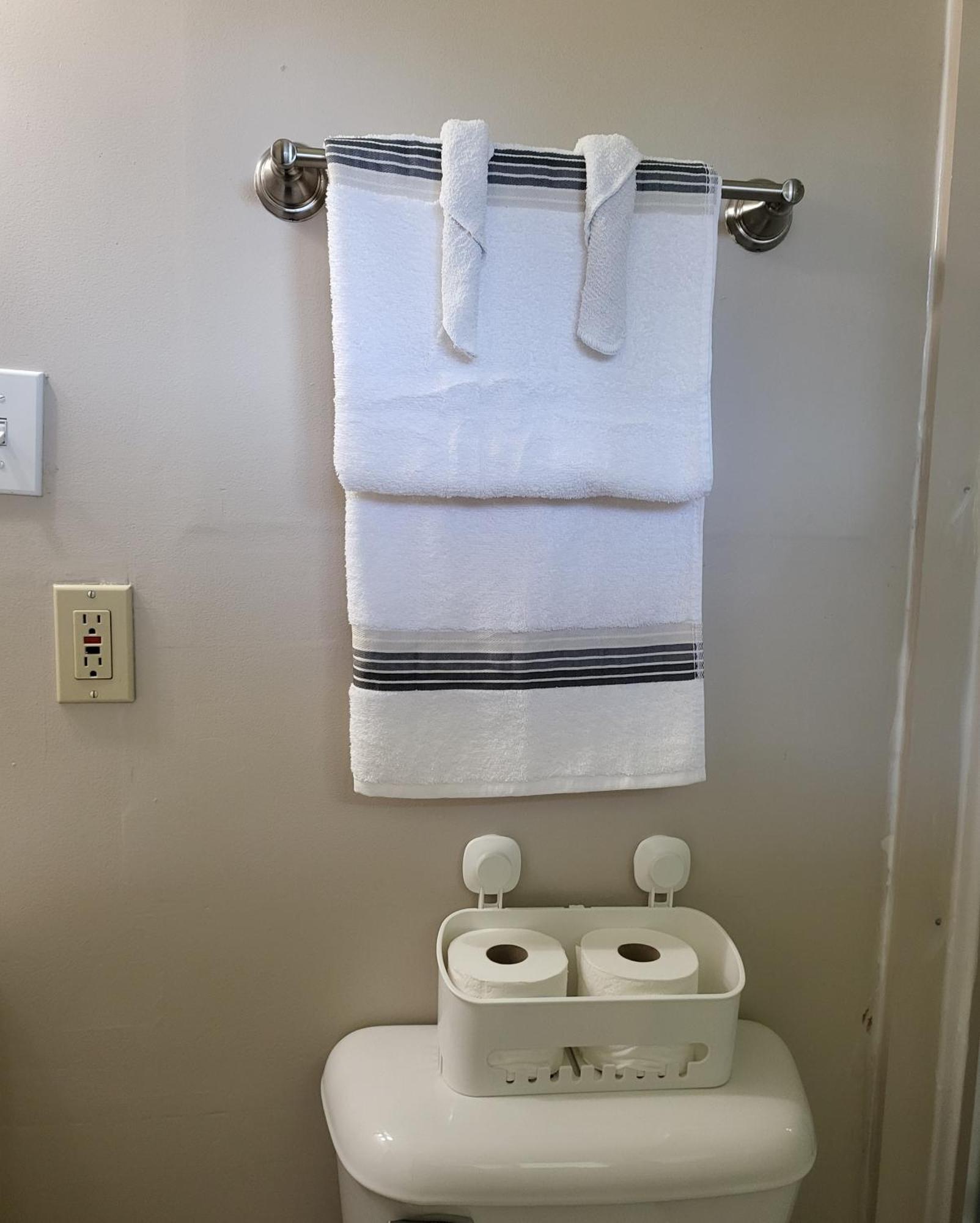 Private One Bedroom And Walk In Bathroom Unit, 2 Min From Osu, Free Parking, Wi-Fi, Ac, Washer And Dryer, Expocenter, Riverside Methodist Hospital Columbus Exterior photo